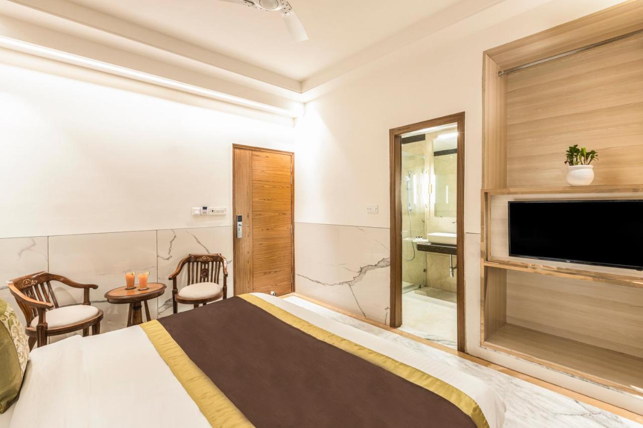 Hotel Star By Star Group- Near Delhi Airport นิวเดลี ภายนอก รูปภาพ