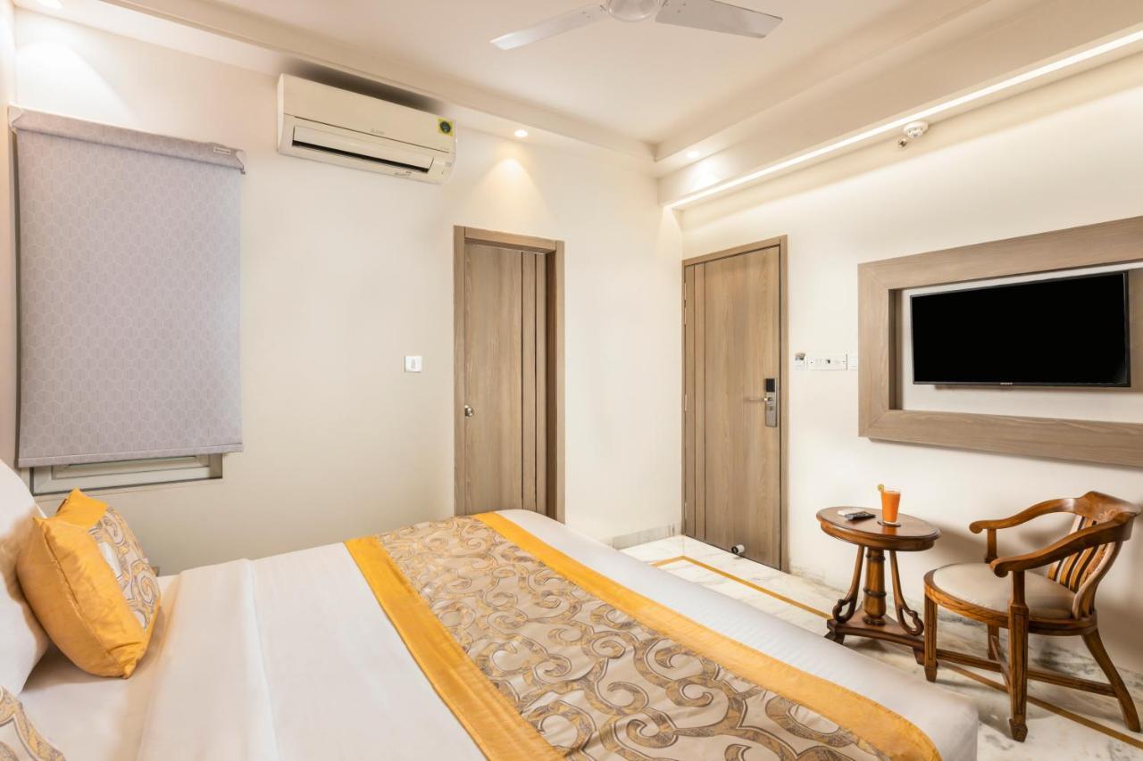 Hotel Star By Star Group- Near Delhi Airport นิวเดลี ภายนอก รูปภาพ