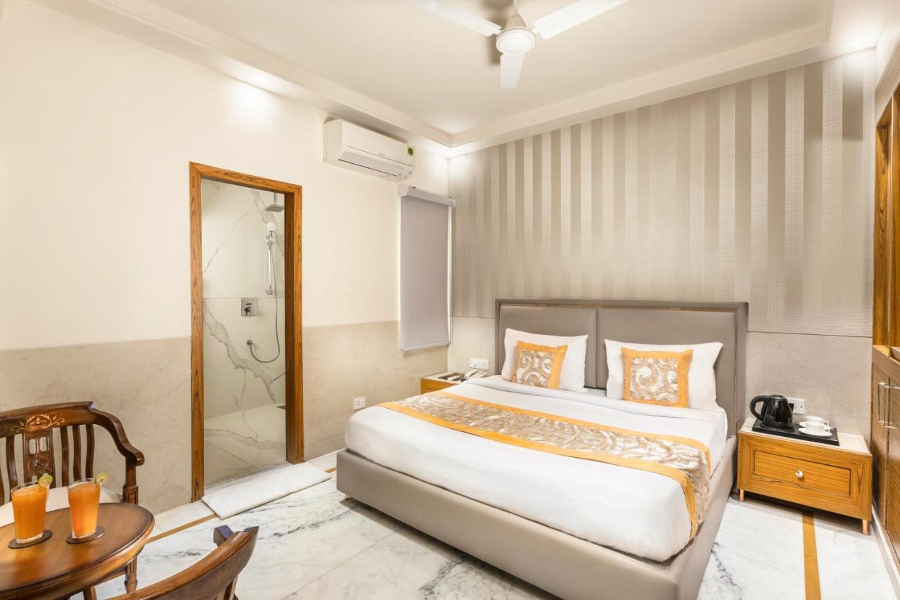 Hotel Star By Star Group- Near Delhi Airport นิวเดลี ภายนอก รูปภาพ
