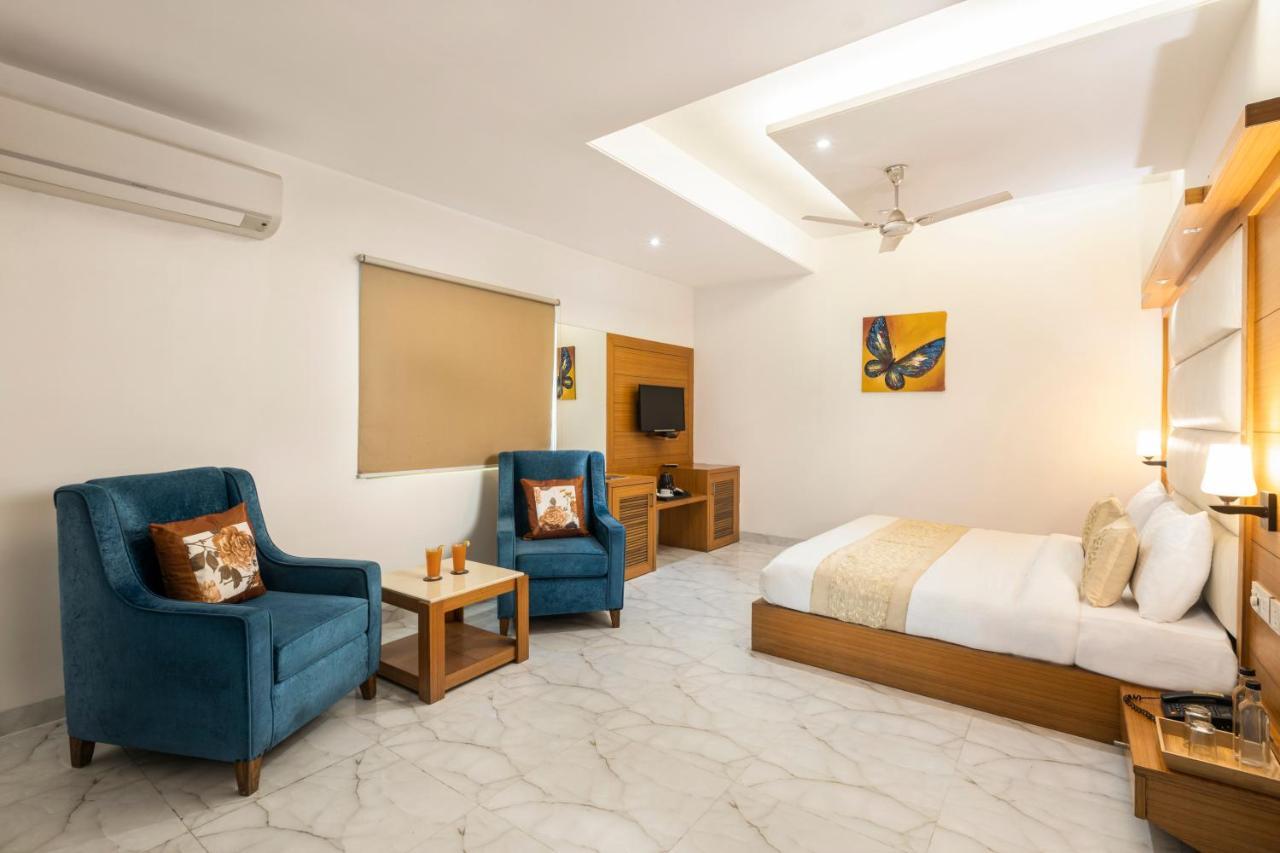 Hotel Star By Star Group- Near Delhi Airport นิวเดลี ภายนอก รูปภาพ