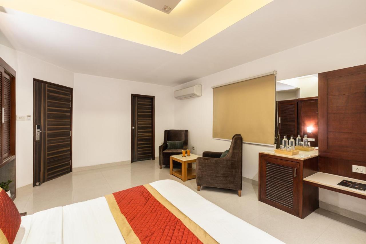 Hotel Star By Star Group- Near Delhi Airport นิวเดลี ภายนอก รูปภาพ