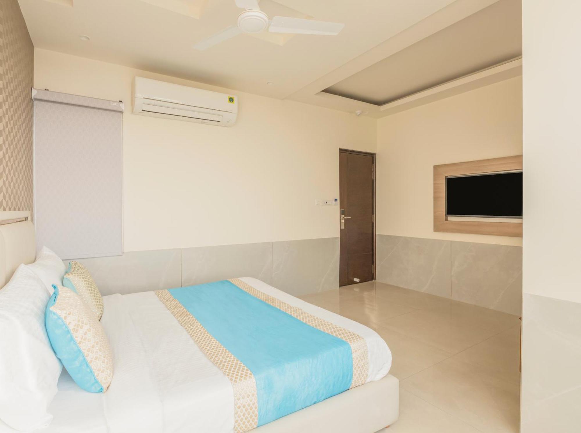 Hotel Star By Star Group- Near Delhi Airport นิวเดลี ภายนอก รูปภาพ