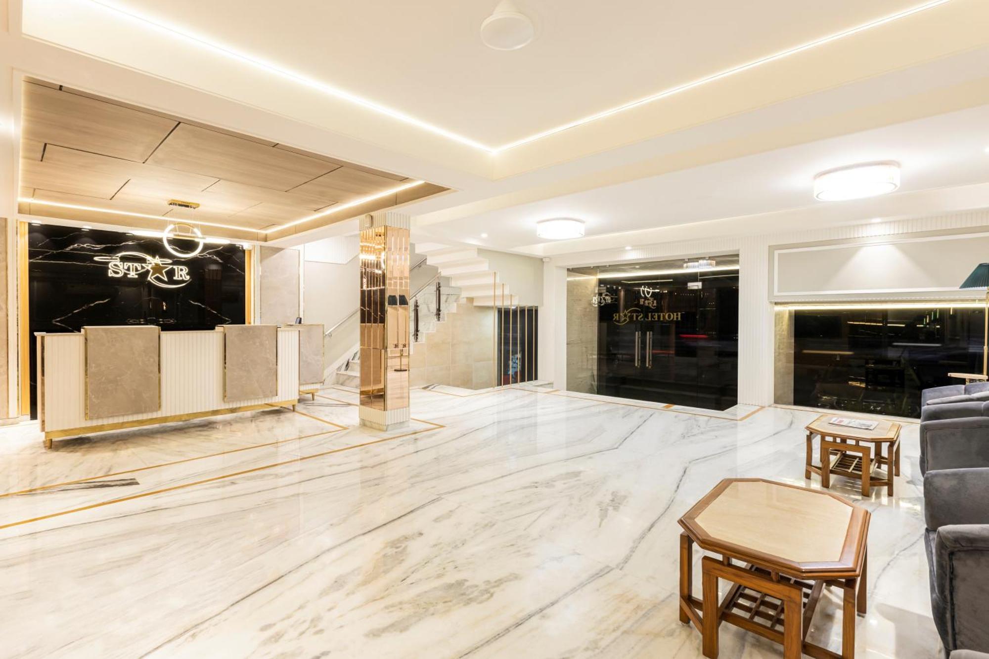 Hotel Star By Star Group- Near Delhi Airport นิวเดลี ภายนอก รูปภาพ