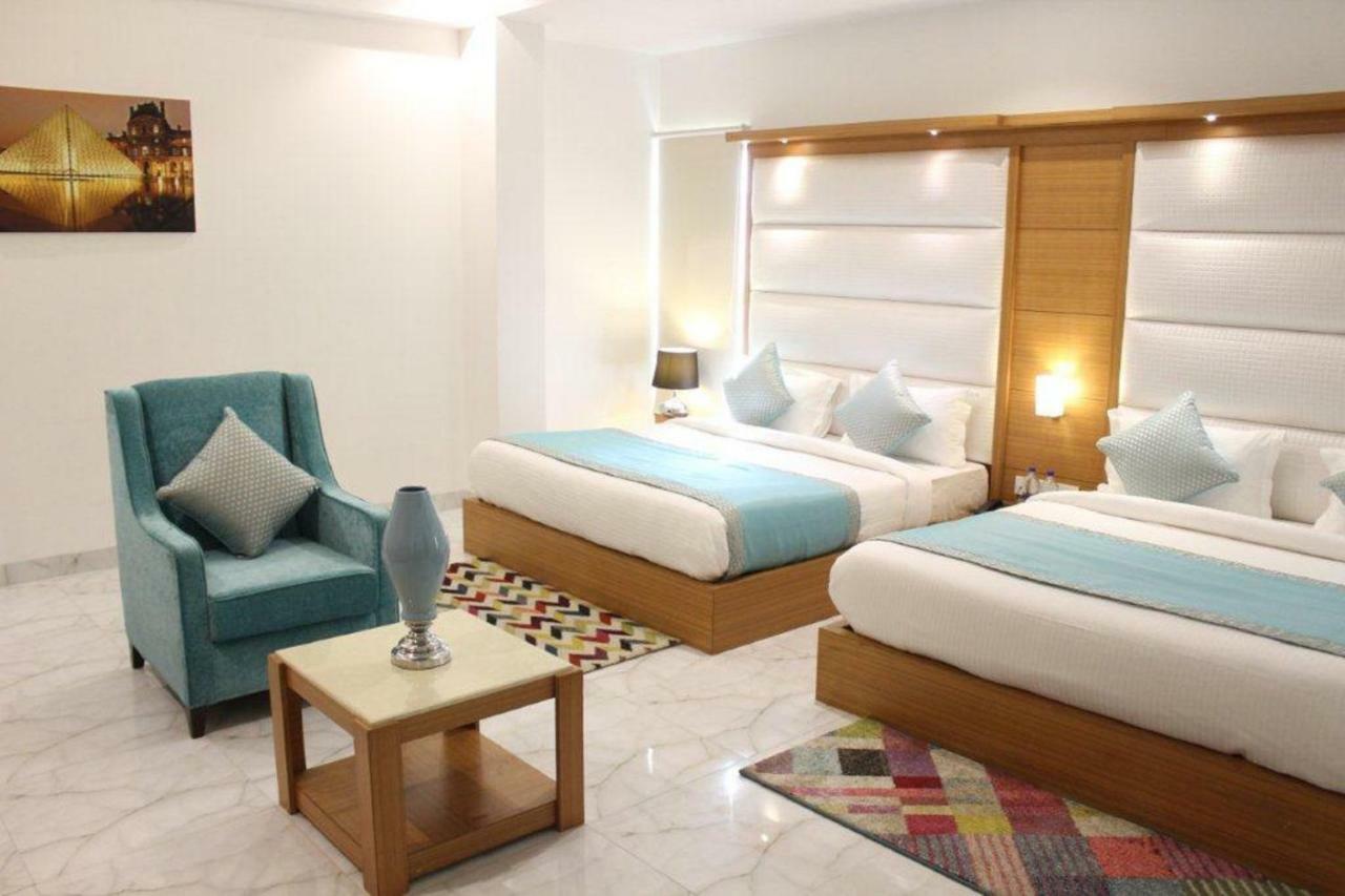 Hotel Star By Star Group- Near Delhi Airport นิวเดลี ภายนอก รูปภาพ