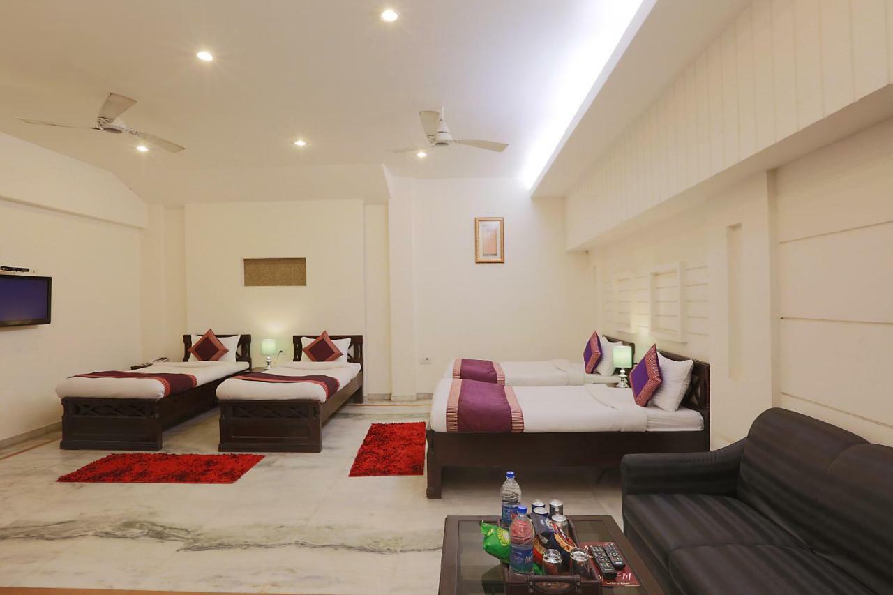 Hotel Star By Star Group- Near Delhi Airport นิวเดลี ภายนอก รูปภาพ